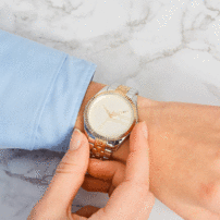 Dámske  hodinky Tommy Hilfiger TH1782083 kovové
